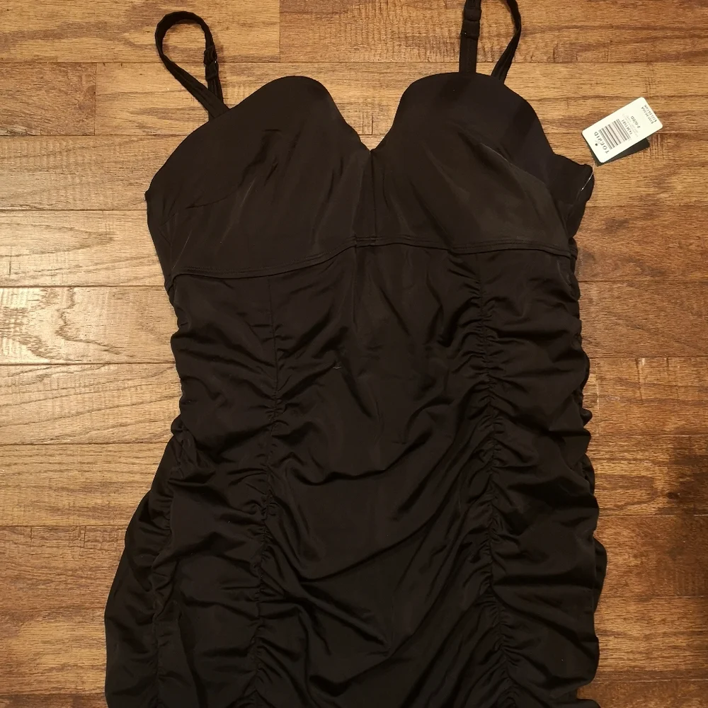 Torrid UNDERWIRE RUCHED RETRO MID-LENGTH SWIM DRESS SZ14/16 DD/DDD - Picture 9 of 9